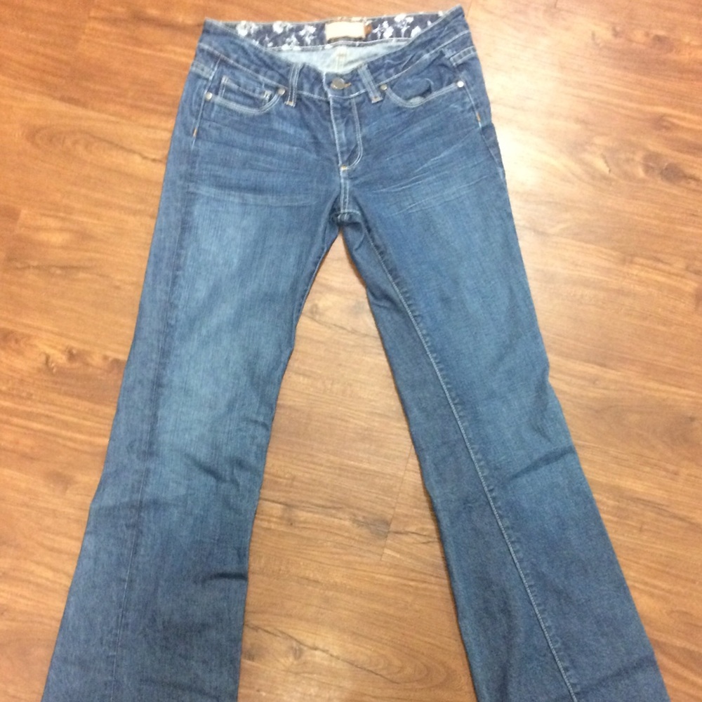 💥SOLD💥Paige Hollywood Hills 27” x 30” Jeans